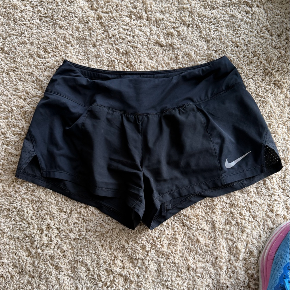 Nike dry fit black running shorts size small excellent condition gently used